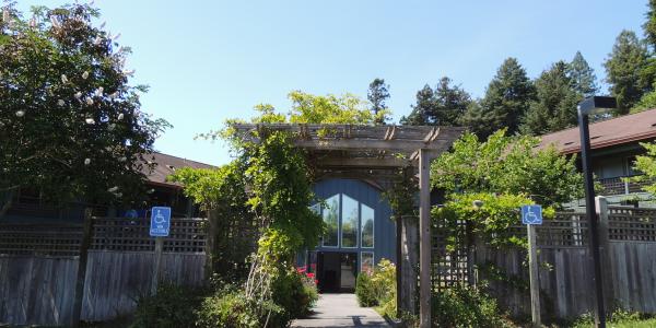 Bayview Courtyard Apartments